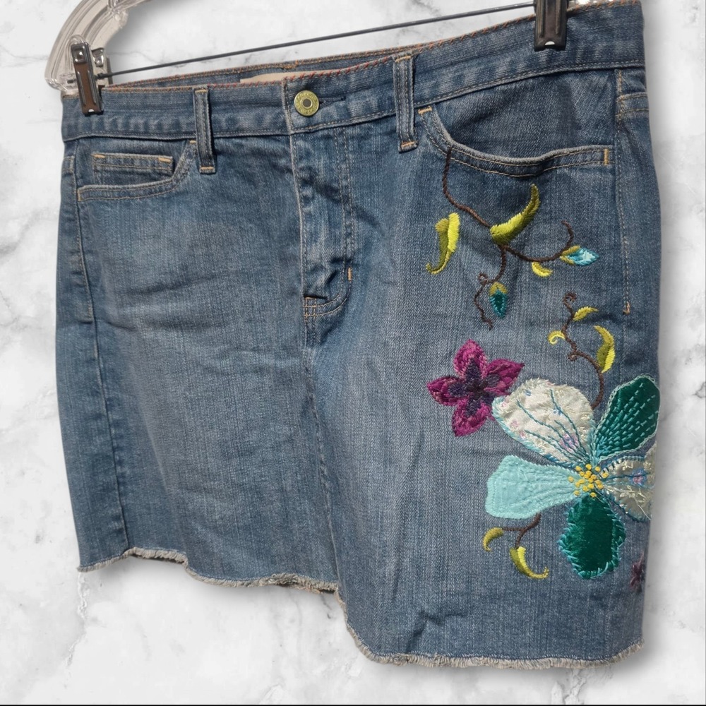 GAP Y2K Vtg Whimsical 10 Jean Skirt Embroidered Butterflies Flowers Denim Boho